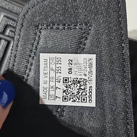 NWOT Adidas Adissage Slides - Picture 5 of 5